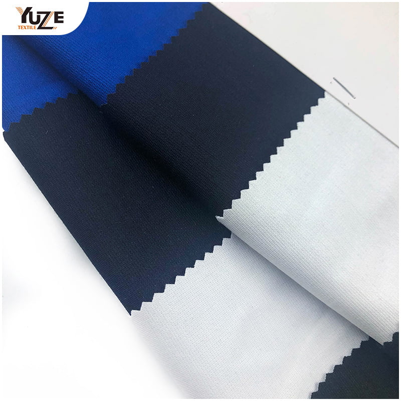 Hoe beïnvloedt de structuur met dubbele gezicht van Ponti Roma-stoffen hun prestaties?